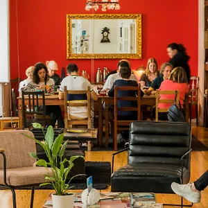 living-lounge-hostel.hotels-lisbon-portugal.com/